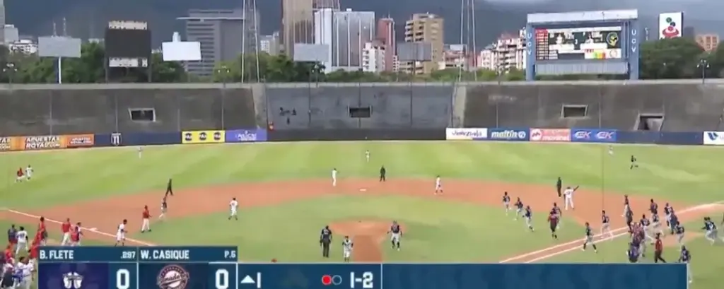 Terremoto provoca apreensão durante jogo de beisebol na Venezuela