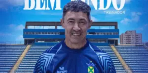 Santo André oficializa o técnico Betinho de olho na Copa Paulista