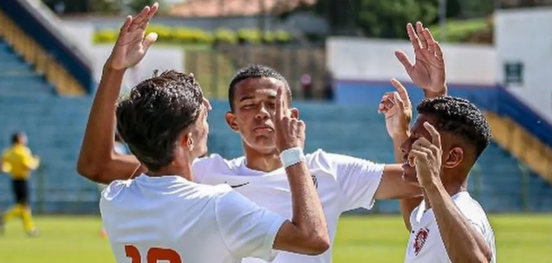 DESPORTIVO BRASIL 3