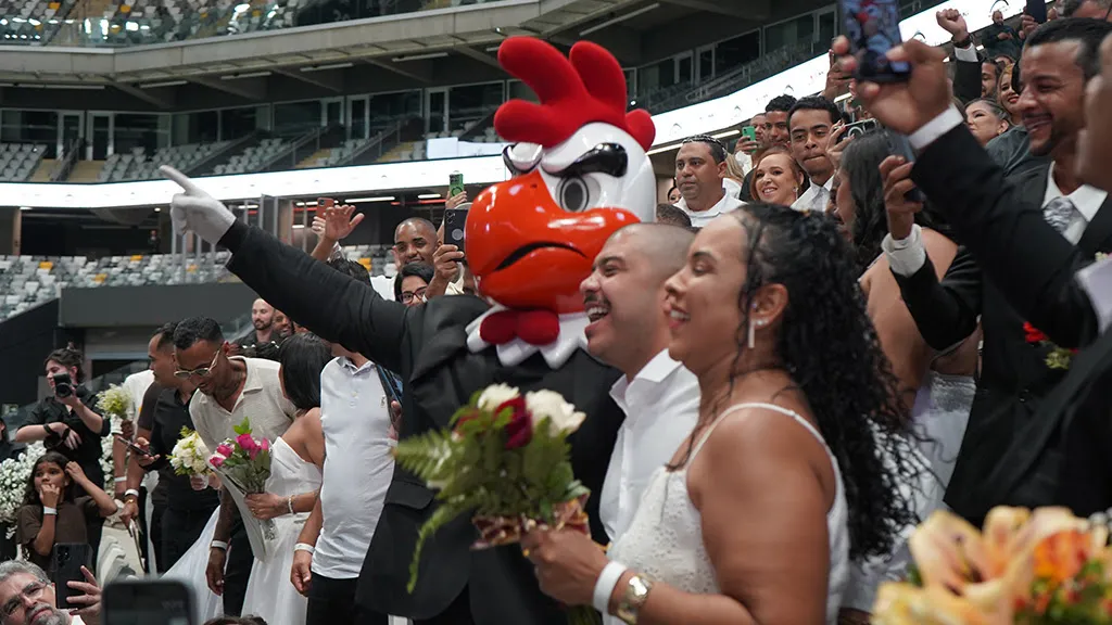 Atlético Mineiro organiza casamento coletivo na Arena MRV; entenda