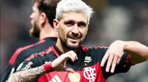 Principal nome do Uruguai, Arrascaeta sente lesão e pode ser cortado da Copa
