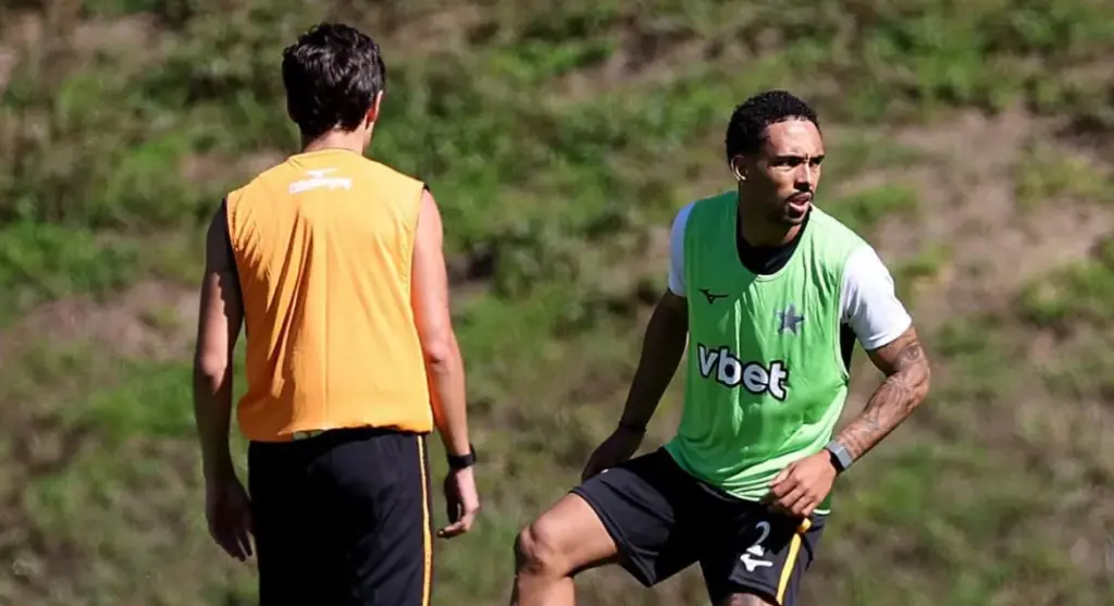 Fifa suspende uma das seis punições e Botafogo fica livre do transferban