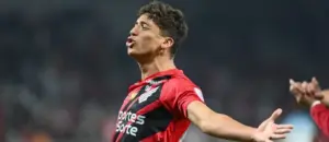 Volante do Athletico-PR entra na mira de clube inglês