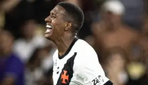 Vasco renova empréstimo de zagueiro até 2026
