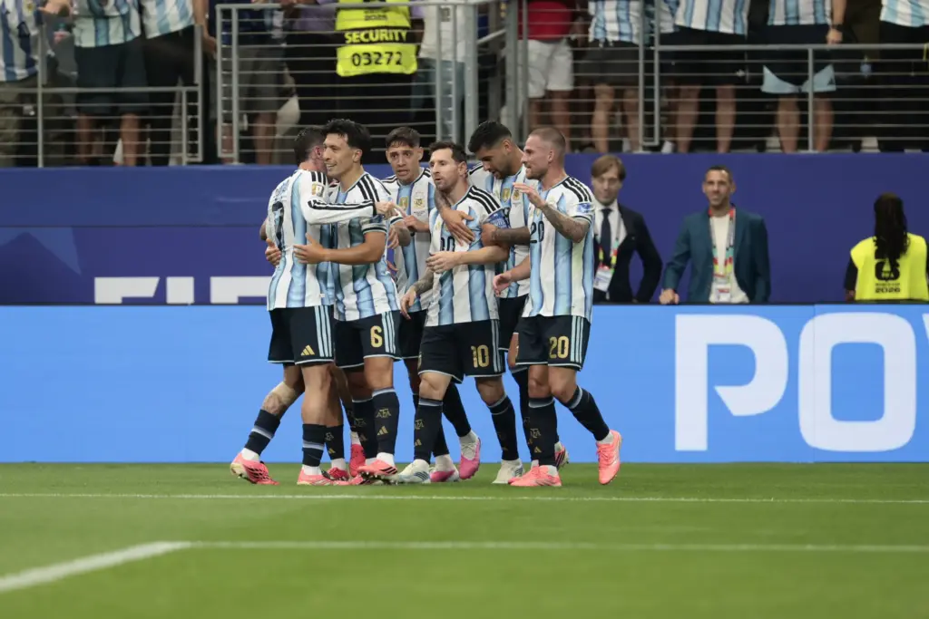 Histórico! Lionel Messi é o maior artilheiro das Copas