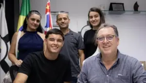 Santos renova com joia Samuel Pierri até 2029