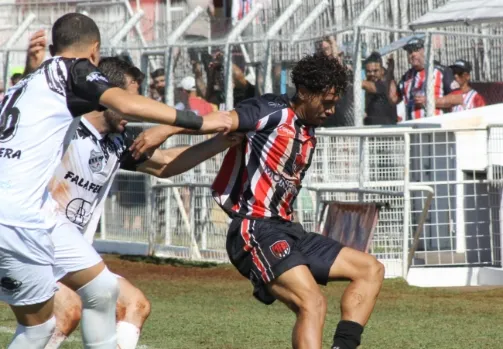 Independente larga bem nas quartas