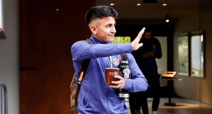 Flamengo consulta Thiago Almada e recebe resposta
