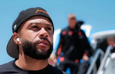 Técnico da Holanda avaliou rotina de Memphis no Corinthians