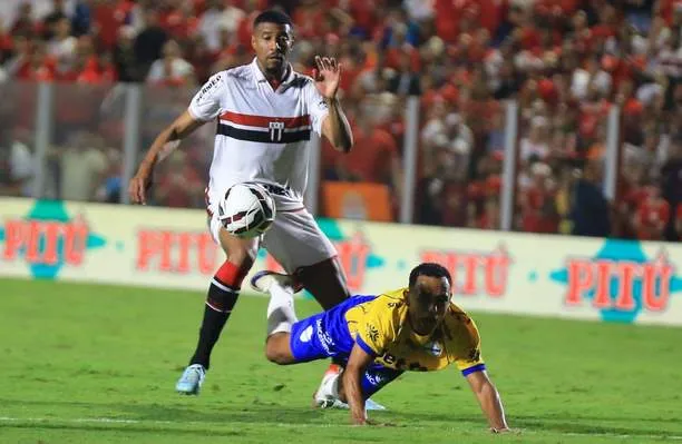 Vila Nova 1 x 0 Botafogo-SP - Tigre é o novo líder da Série B 2 Série B - 2026