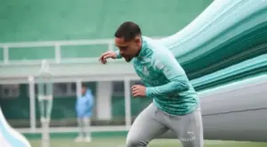 Jogadores do Palmeiras passam por exames na reapresentação