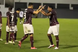 Ferroviária 2 x 0 Inter de Limeira - Grená segue embalado na Série C