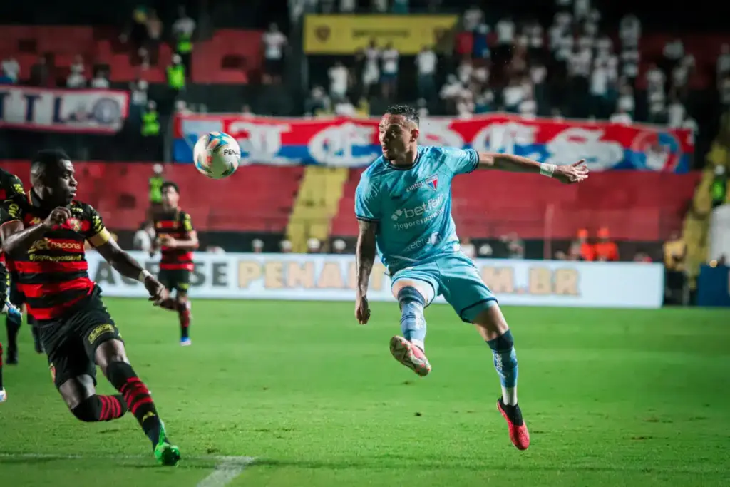Fortaleza-CE x Sport-PE - Onde assistir, arbitragem e escalações