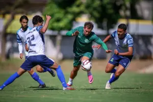 Guarani bate Santo André em jogo-treino no CT do Bugre
