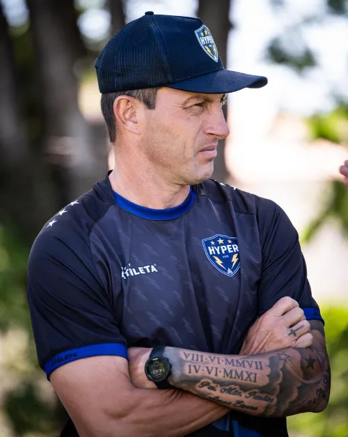 Gustavo Schiavolin é o novo técnico do Sub-20 do Hyper 3 hSyTSPau image