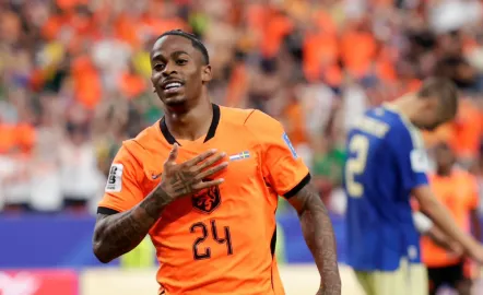 Holanda 5 x 1 Suécia - Laranja Mecânica vence a primeira na Copa 2 holanda atropela suecia copa 2