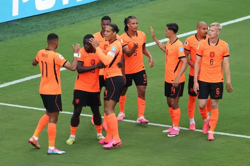 Holanda vence Tunísia Copa do Mundo