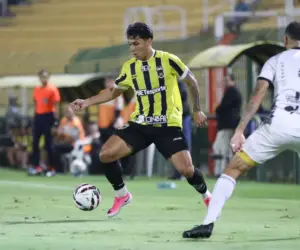 Volta Redonda 3 x 0 Amazonas - Voltaço faz três e cola no G-8 da Série C