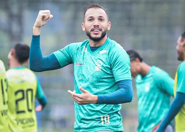 João Celeri dúvida Floresta