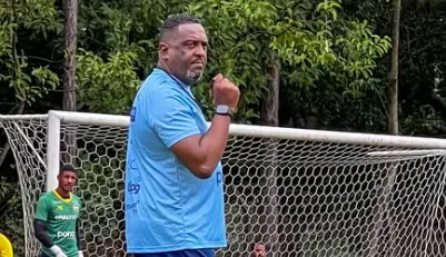 A pedido do treinador, São José oficializa saída de Jorge Castilho