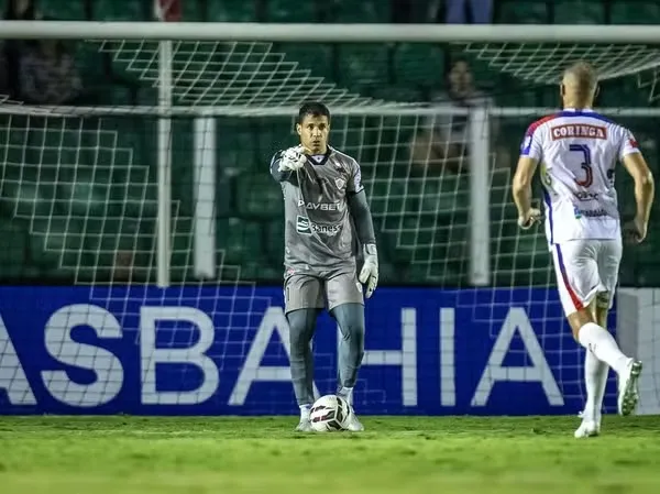 Léo ausência Itabaiana