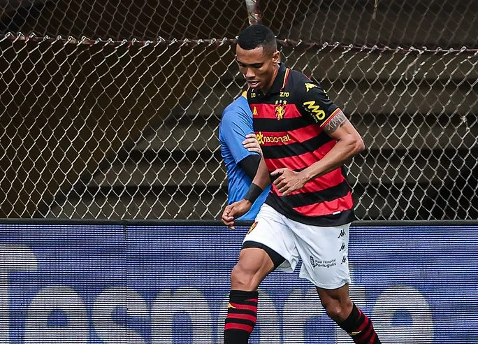 Madson desfalque Sport suspensão