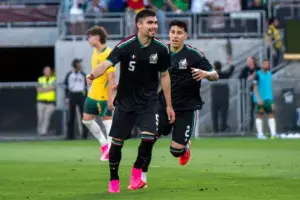Com Ochoa e 'narração' de Chaves, México anuncia lista para a Copa