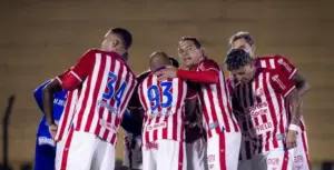 Náutico amarga o maior jejum de vitórias do ano na Série B
