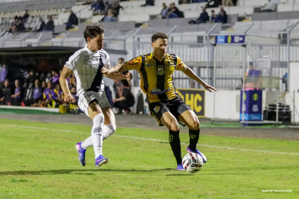 Ponte Preta 0 x 2 Novorizontino - Tigre sobe para 4º e afunda a Macaca