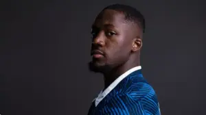 Real Madrid oficializa a contratação do zagueiro Konaté