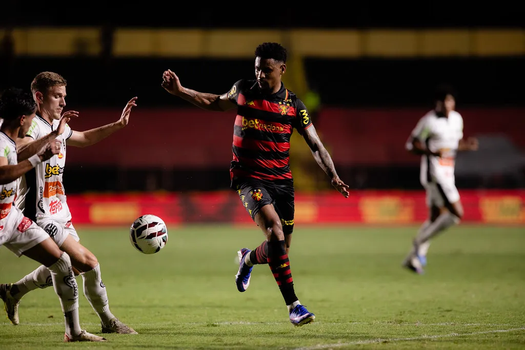 Técnico do Sport avalia tropeço na Série B: "Queríamos mais dois pontos" 2 Sport tropeça Athletic-MG Série B