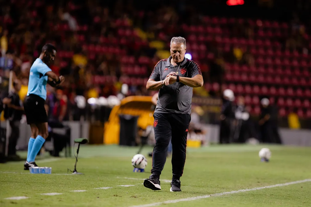 Técnico Sport avalia tropeço Série B