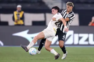 Mateo Ponte completa 100 jogos pelo Botafogo com vitória