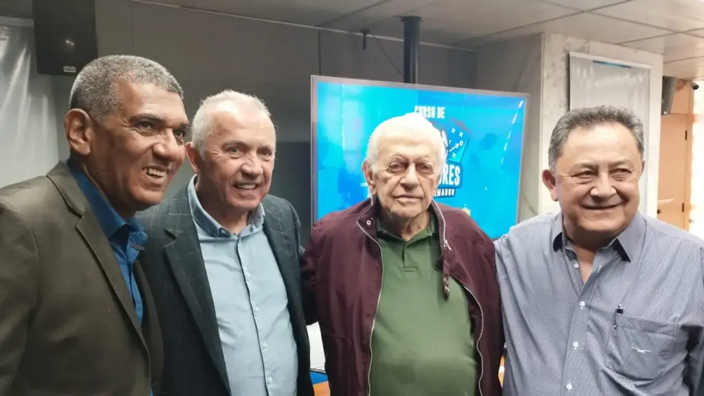 Campinas abre curso gratuito com Muricy e Nelsinho Baptista; veja como participar