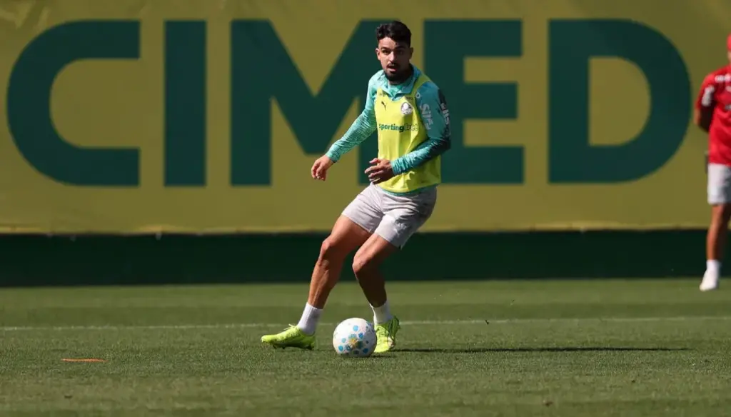 Abel Ferreira projeta mudanças no Palmeiras contra o Vitória