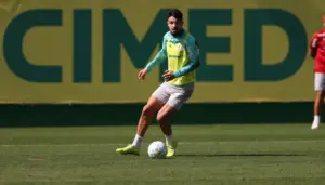 Abel Ferreira projeta mudanças no Palmeiras contra o Vitória