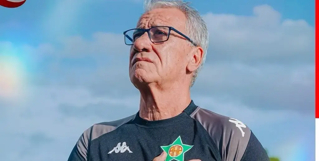 Portuguesa-RJ oficializa a saída do técnico Alfredo Sampaio