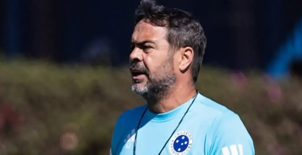 Artur Jorge valoriza evolução do Cruzeiro durante intertemporada
