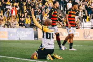 Criciúma-SC 1 x 0 Sport-PE - Carvoeiro embala e se firma no G6 da Série B