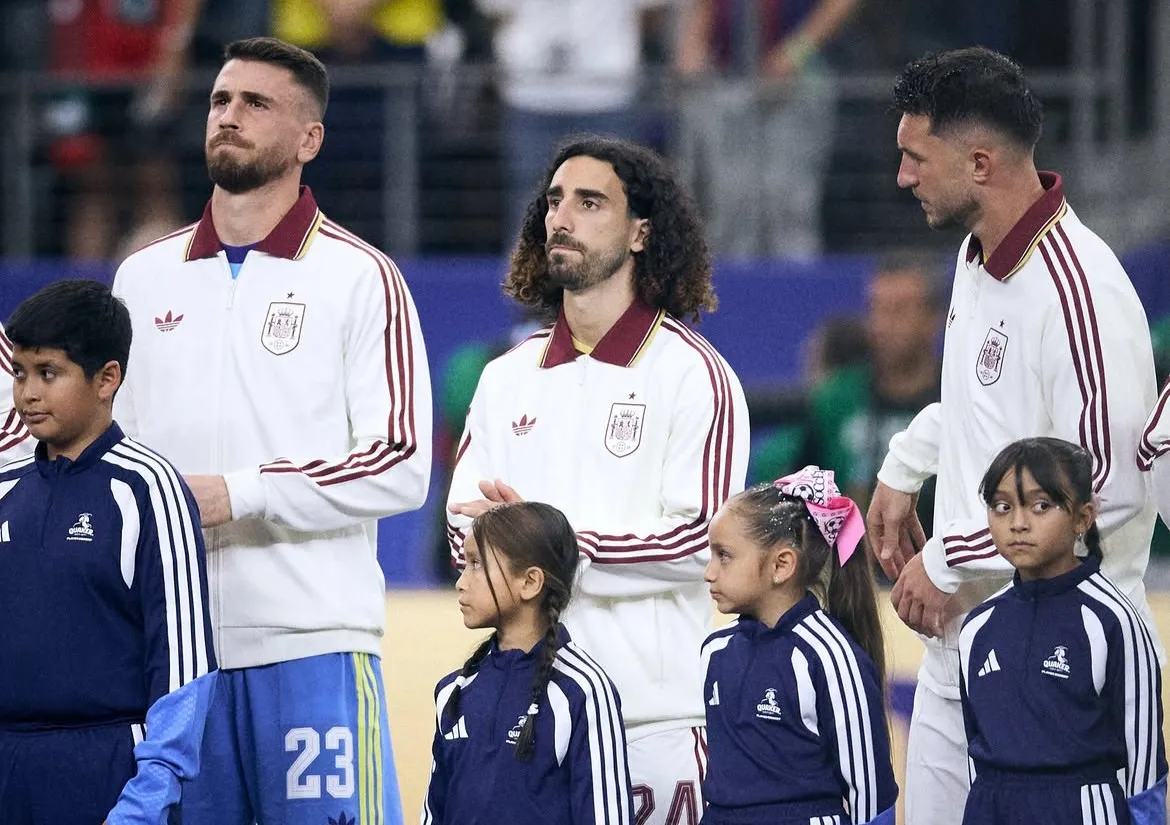 Cucurella Espanha Copa do Mundo Unai Simón