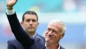 Deschamps desabafa após fim de ciclo na França