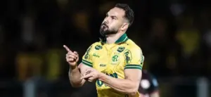 Edson Carioca é eleito craque do jogo e se destaca no Mirassol
