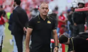 Técnico do líder Criciúma critica calendário da Série B