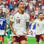 Thumbnail da noticia Pedro Porro conquista De la Fuente e se torna melhor da semi