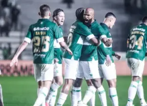 Seleção FI da 17ª rodada da Série B chega no 5-4-1 e com defesa artilheira
