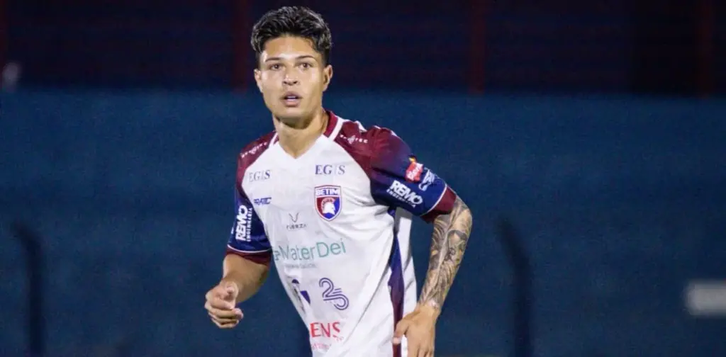 Lateral busca chances no Corinthians após empréstimo ao Betim 2 GABRIEL HENRIQUE CAIPIRA 2