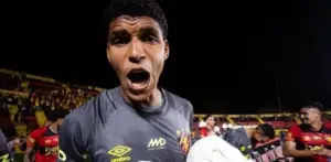 Clube japonês chega a acordo com o Vila Nova e tira goleiro do Sport