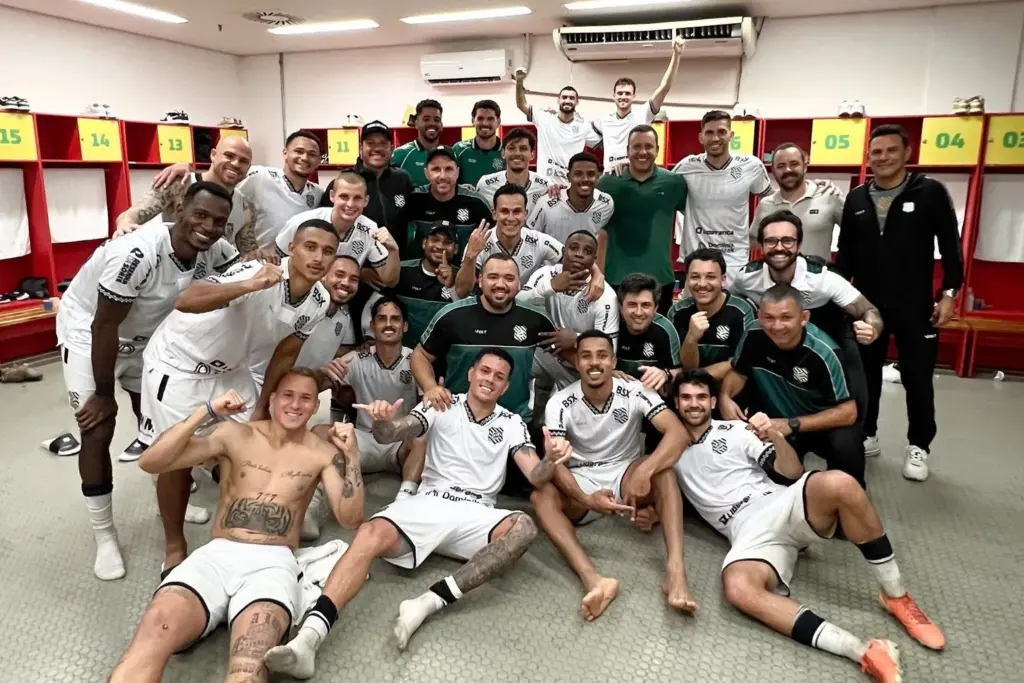 SÉRIE C: Anápolis goleia no Rio e Figueirense encosta no G-8 2 SÉRIE C: Anápolis goleia no Rio e Figueirense encosta no G-8 (Foto: Divulgação)