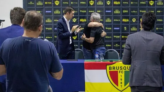 SAF do Brusque transforma estrutura e sonha com a Série B