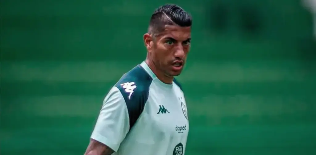 Ralf rescinde com Guarani após apenas quatro jogos